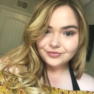 Meet your Posher, Brianna